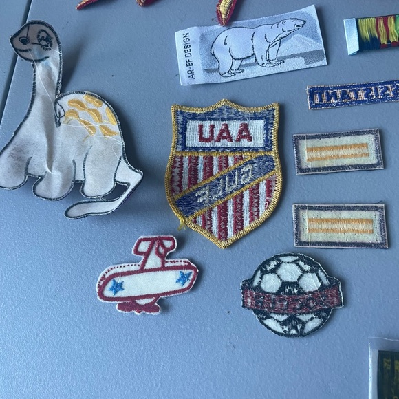 Vintage Lot of 21 Embroidered Patches & Clothing Labels - Picture 9 of 13